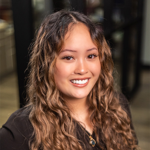 Dental assistant Perla